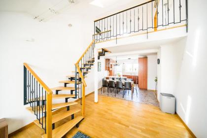HOME ALONE 5BR+3BATH Penthouse in center of Prague - image 17
